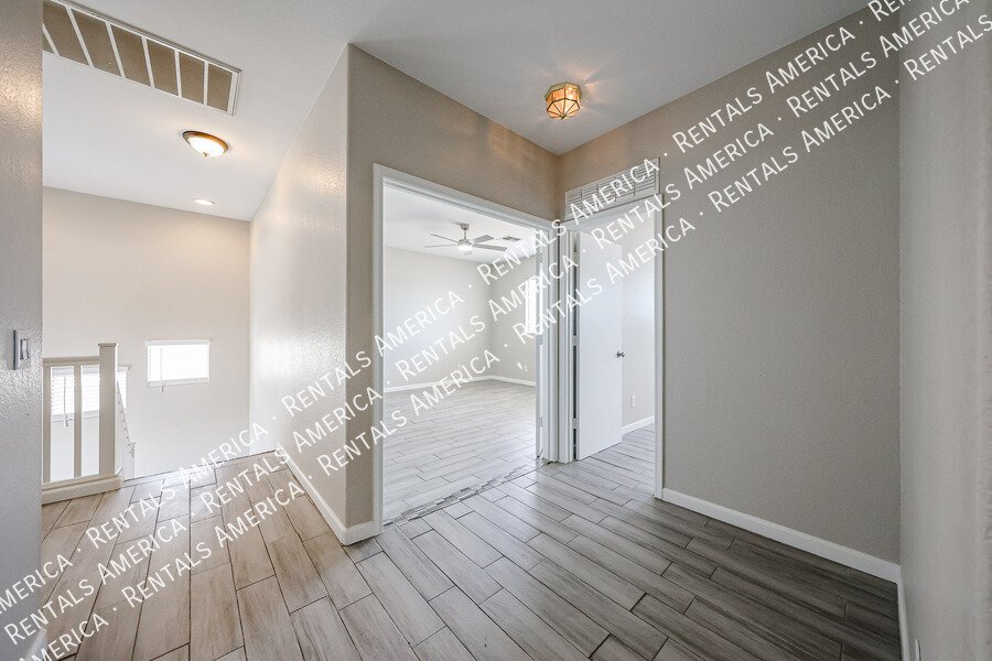 MOVE IN SPECIAL!!!!! TWO WEEKS FREE!!! property image