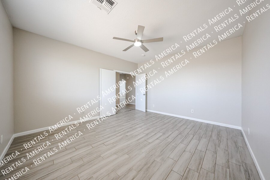 MOVE IN SPECIAL!!!!! TWO WEEKS FREE!!! property image