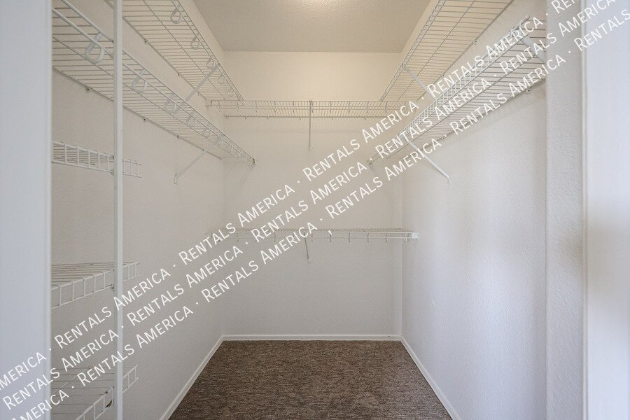 MOVE IN SPECIAL!!!!! TWO WEEKS FREE!!! property image