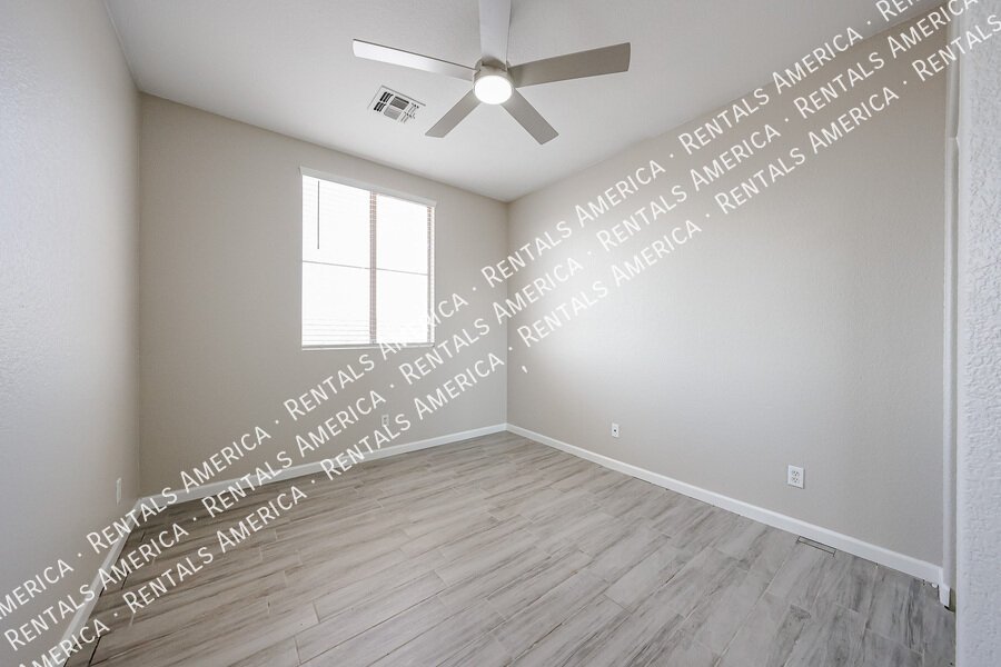 MOVE IN SPECIAL!!!!! TWO WEEKS FREE!!! property image