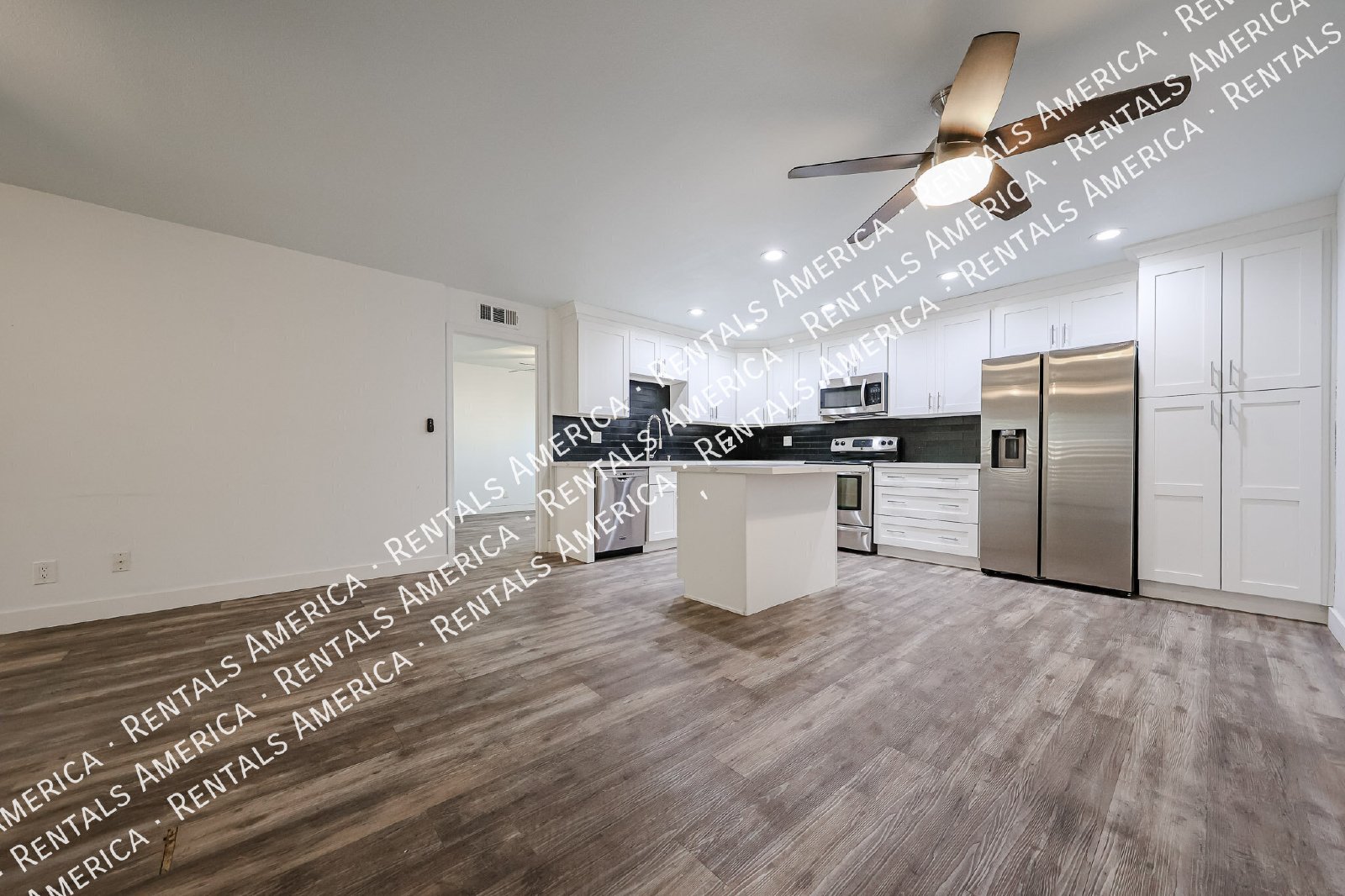 2 Bedroom Condo in Arcadia available for immediate Move in! property image