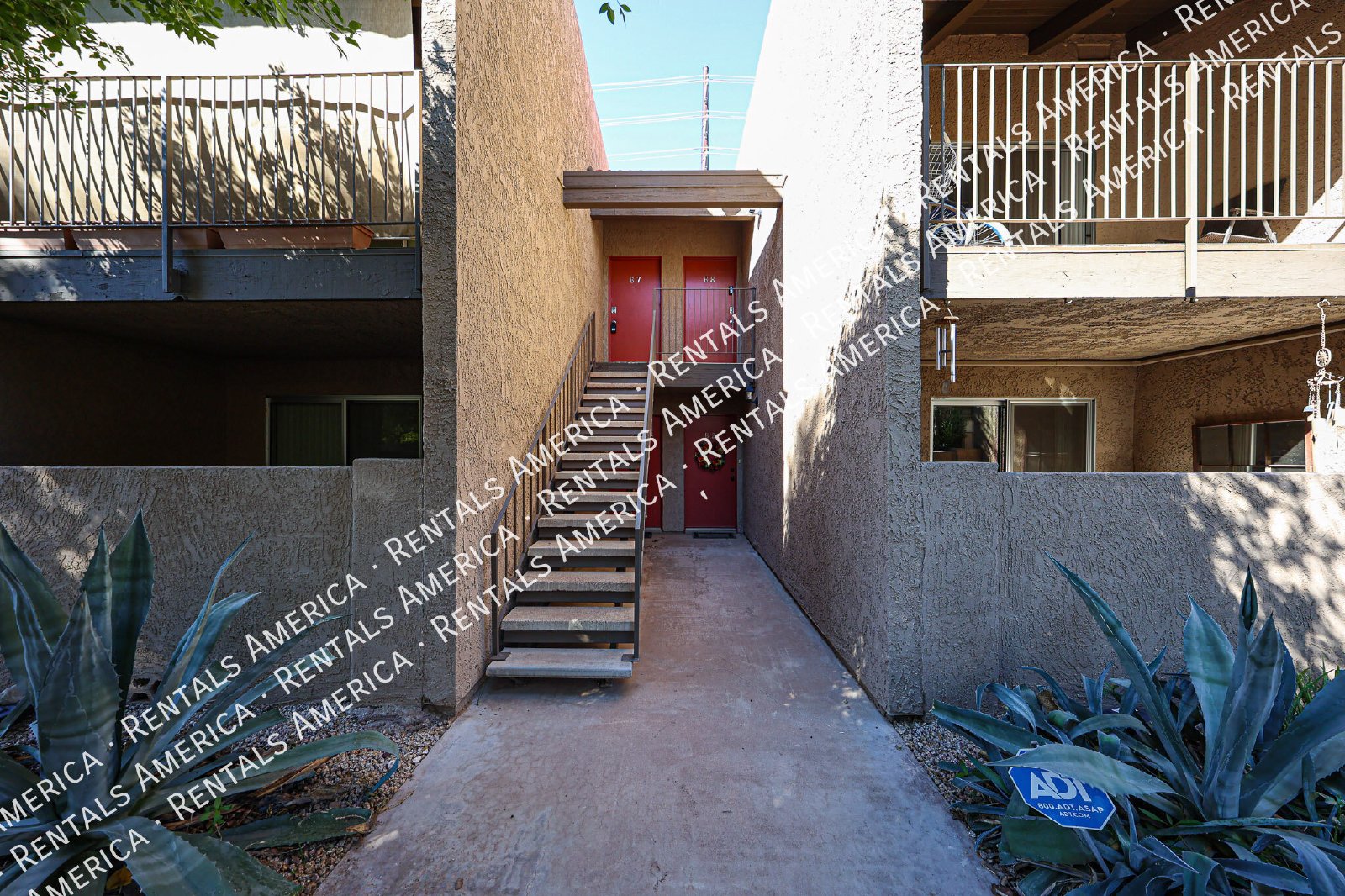 2 Bedroom Condo in Arcadia available for immediate Move in! property image