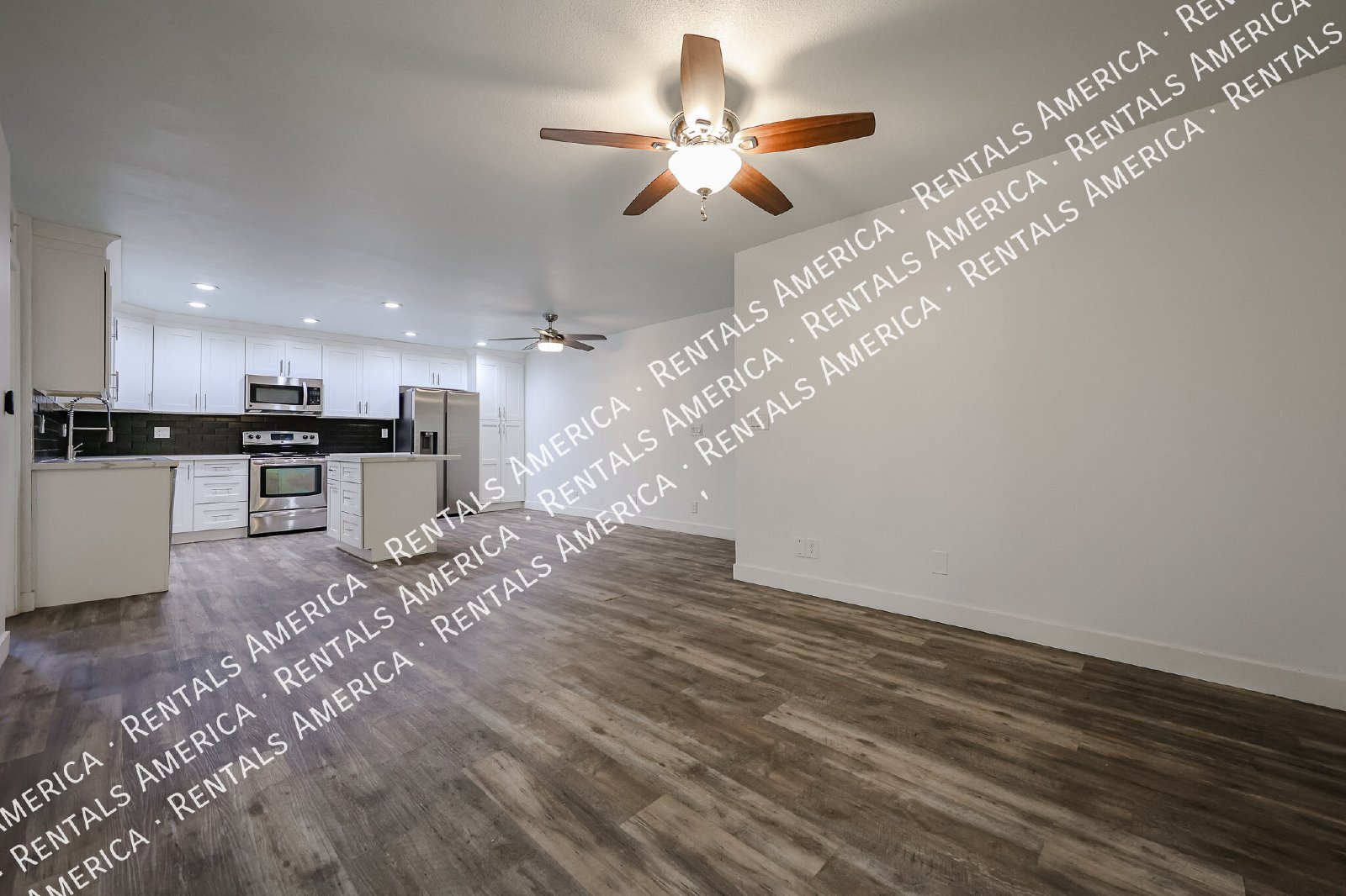 2 Bedroom Condo in Arcadia available for immediate Move in! property image