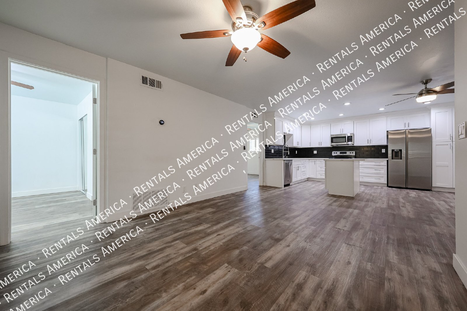 2 Bedroom Condo in Arcadia available for immediate Move in! property image