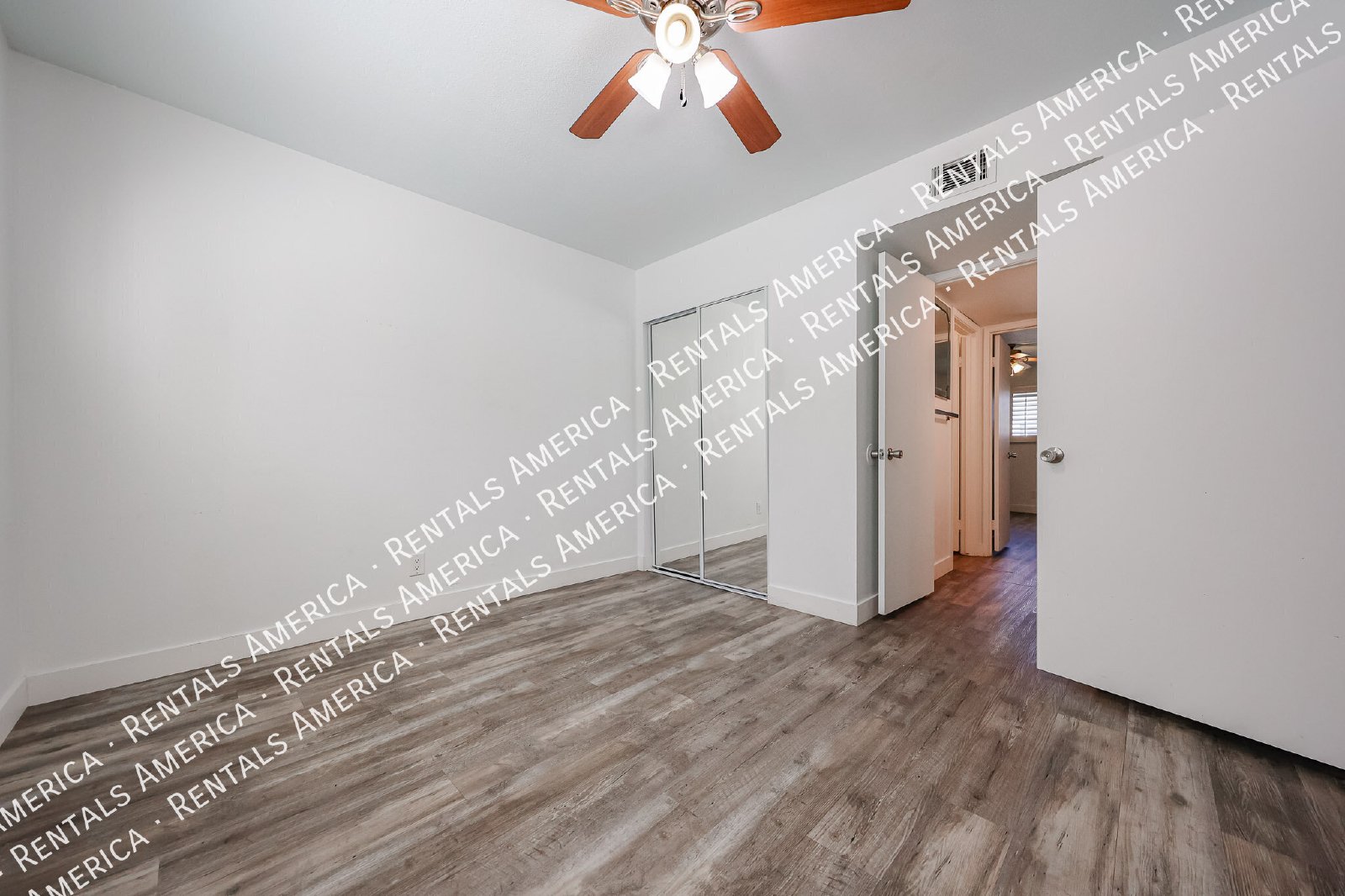 2 Bedroom Condo in Arcadia available for immediate Move in! property image