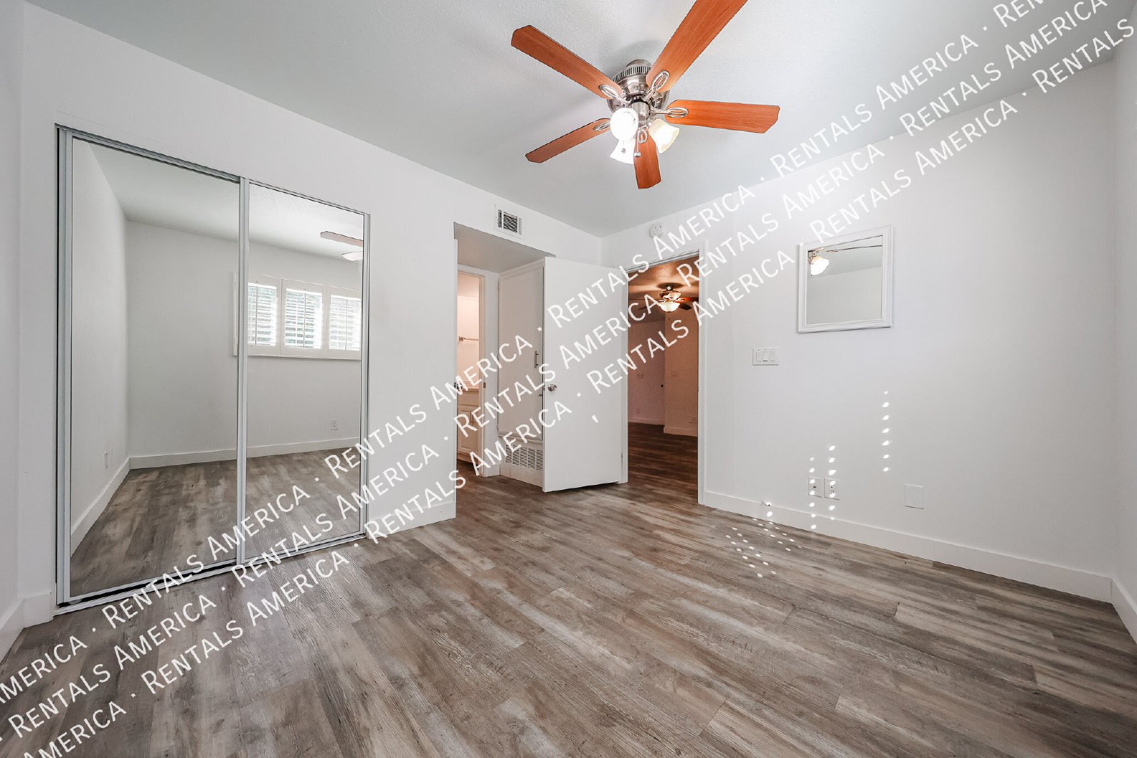 2 Bedroom Condo in Arcadia available for immediate Move in! property image