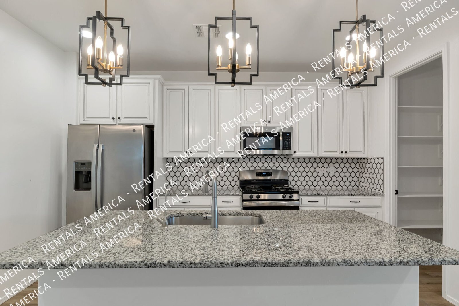 Beautiful 4 bedroom house in Vail AZ property image
