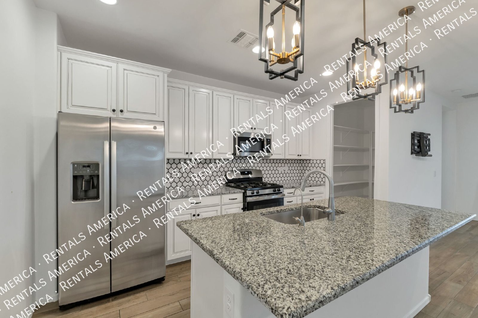 Beautiful 4 bedroom house in Vail AZ property image