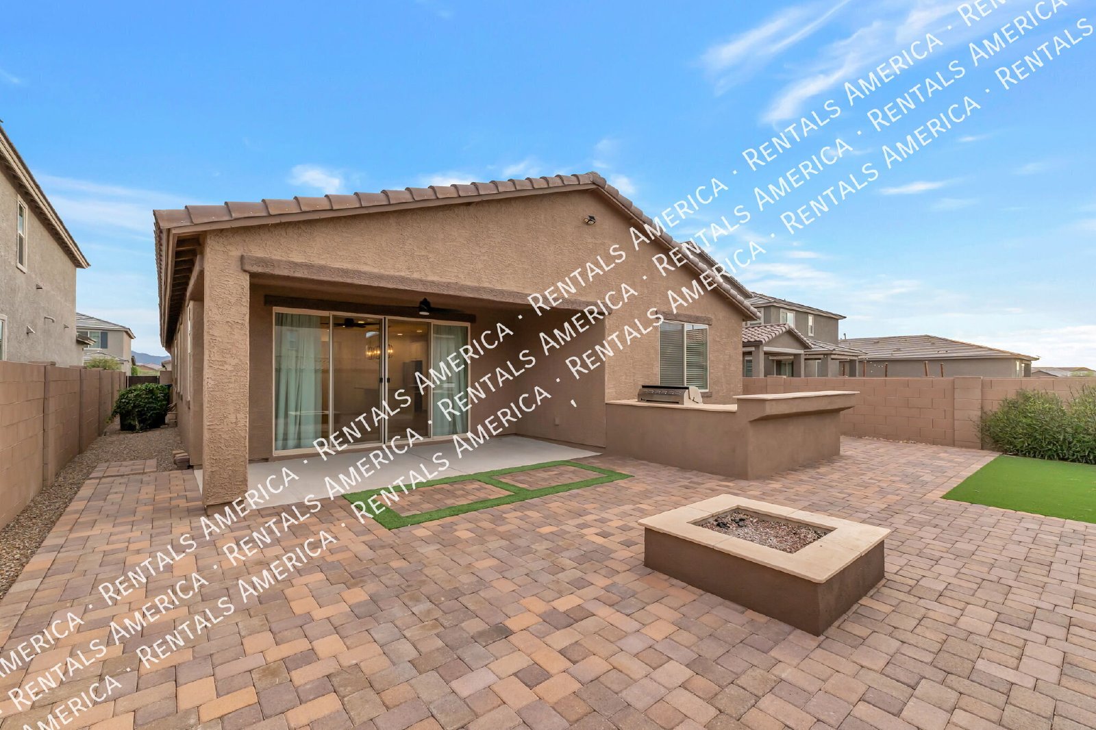 Beautiful 4 bedroom house in Vail AZ property image
