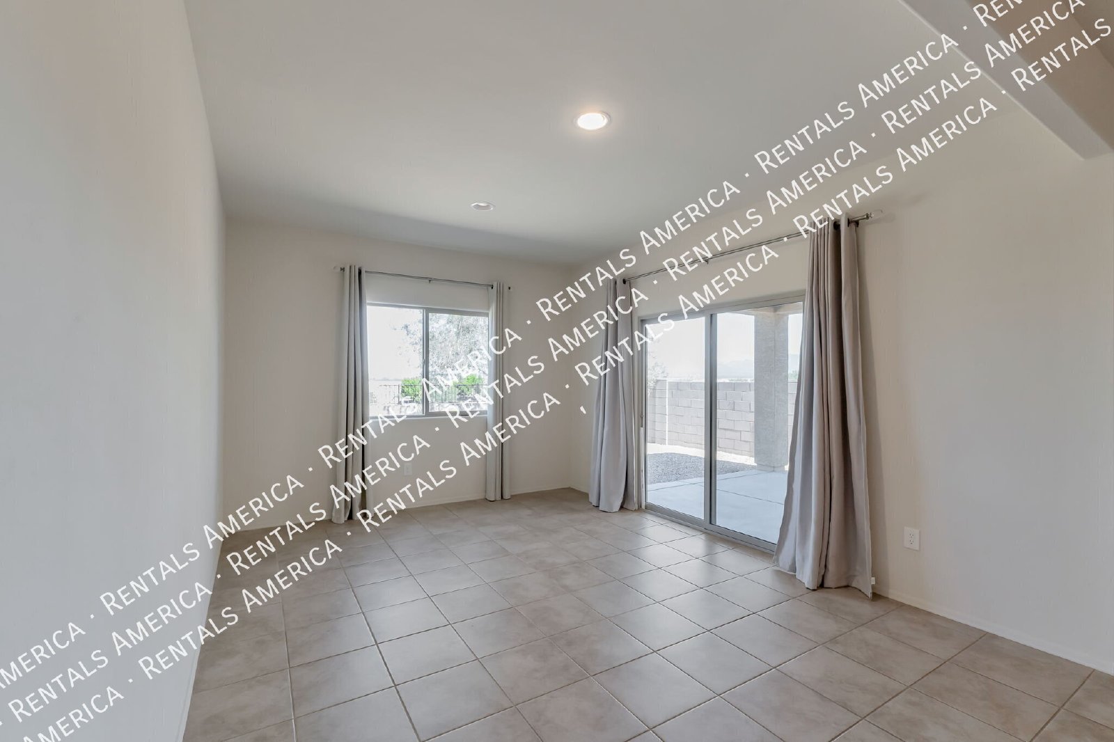 Beautiful 4 bedroom home in Gladden Farms! property image