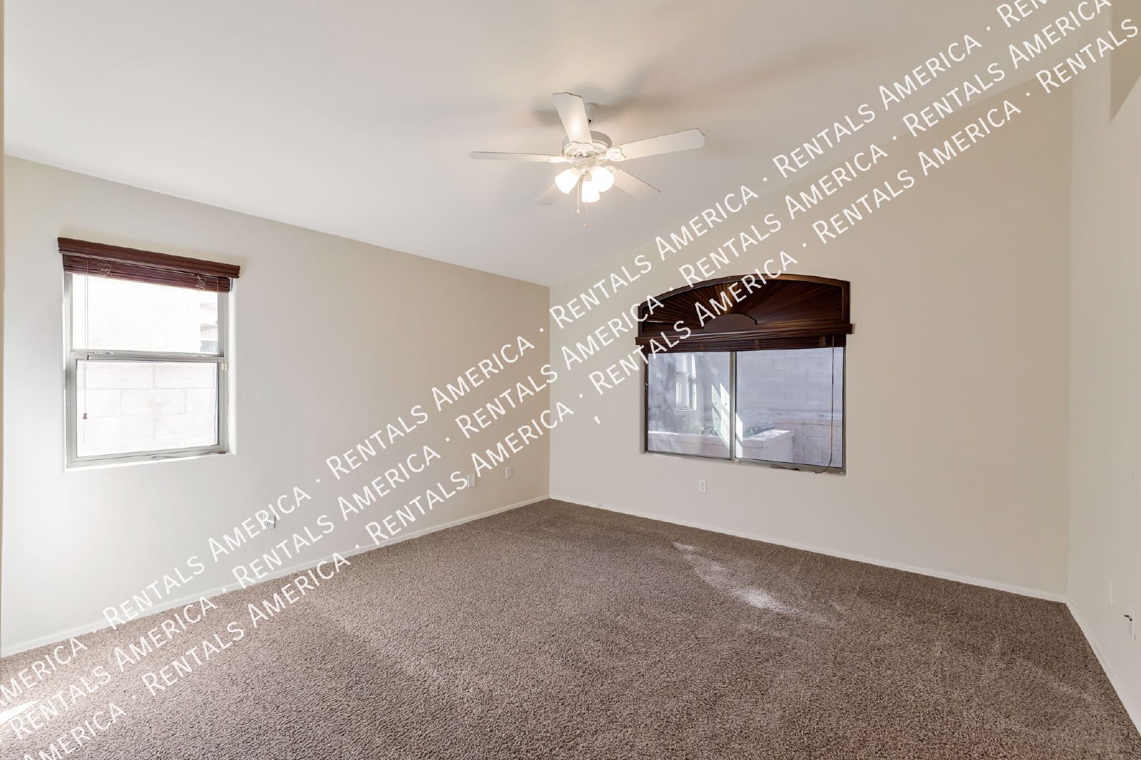 Southeast gated 4 bedroom, 2 bath! property image