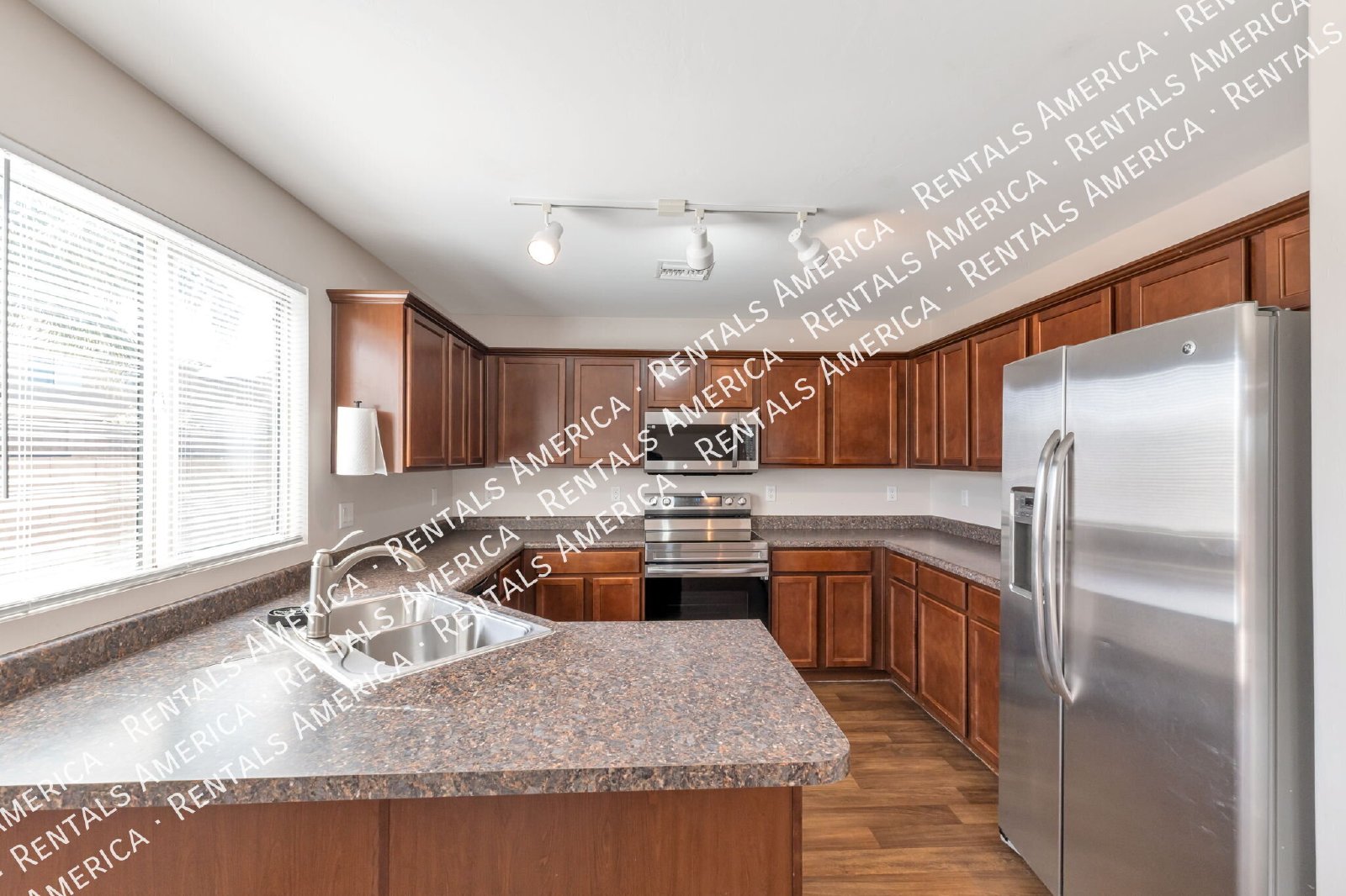 4 Bedroom Two Story Home with Loft in Green Valley property image