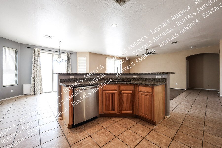 MOVE IN SPECIAL!!!! Available Now in Queen Creek! property image
