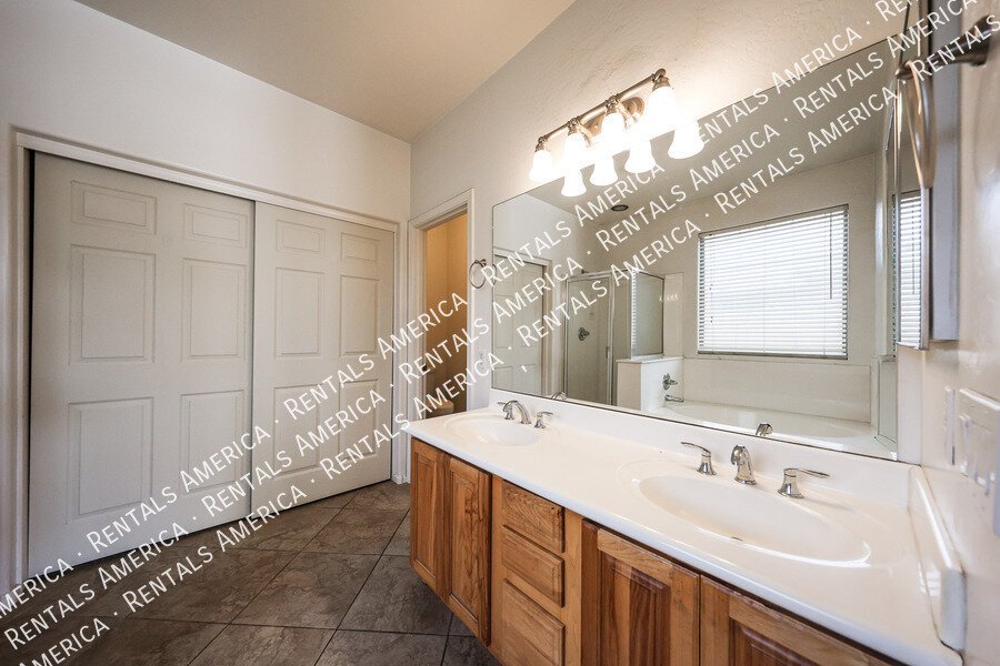 MOVE IN SPECIAL!!!! Available Now in Queen Creek! property image