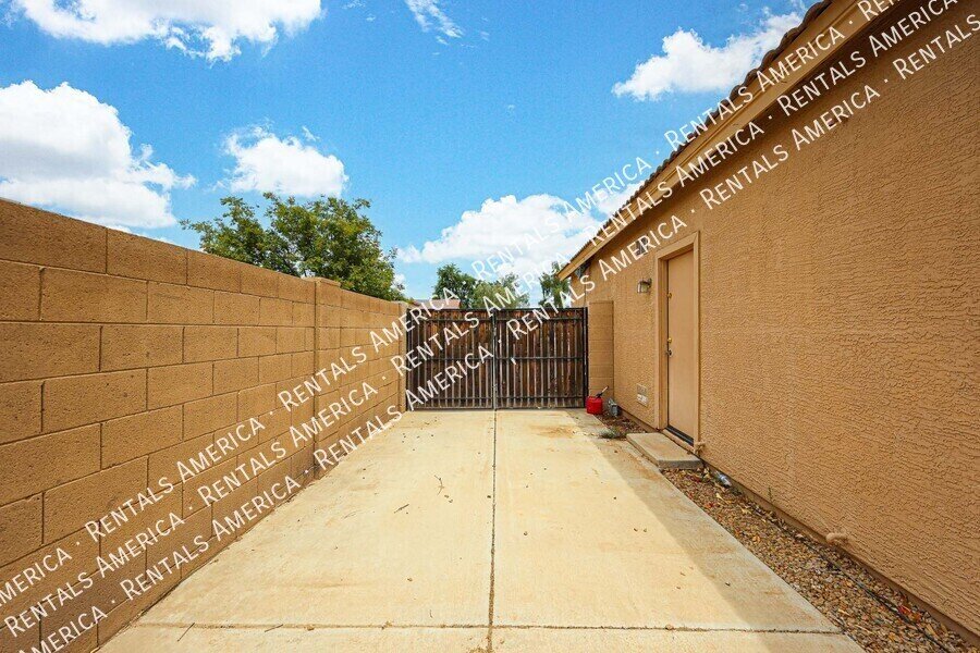 MOVE IN SPECIAL!!!! Available Now in Queen Creek! property image