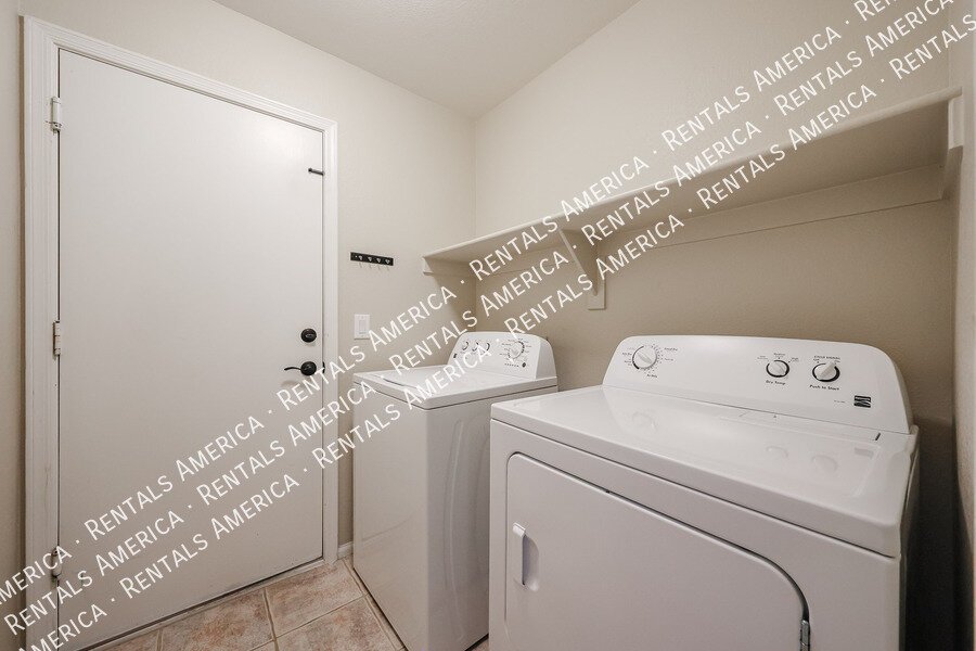 1 month free with a 15-month lease! property image