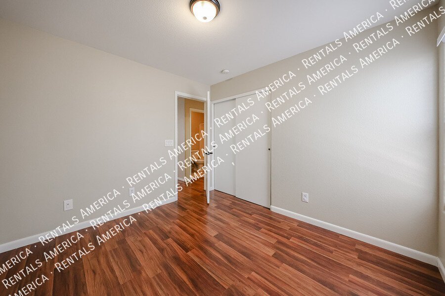 1 month free with a 15-month lease! property image
