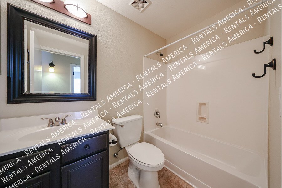 1 month free with a 15-month lease! property image