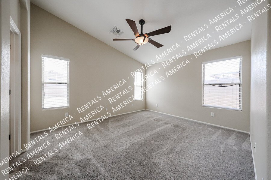 1 month free with a 15-month lease! property image