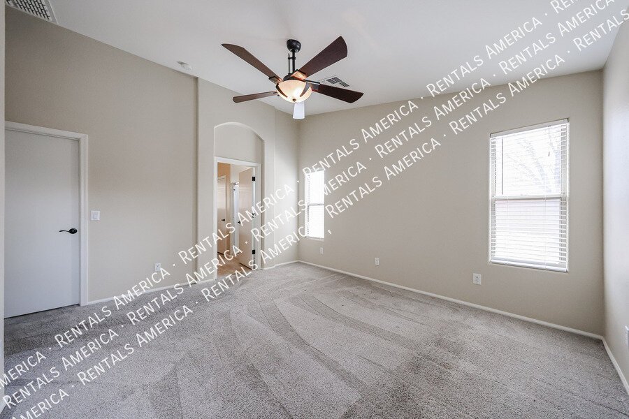 1 month free with a 15-month lease! property image