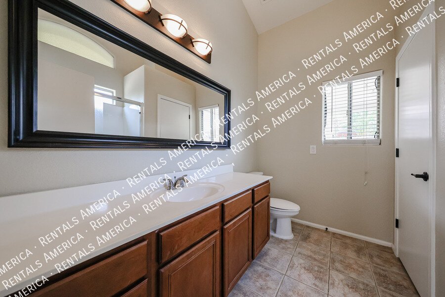 1 month free with a 15-month lease! property image