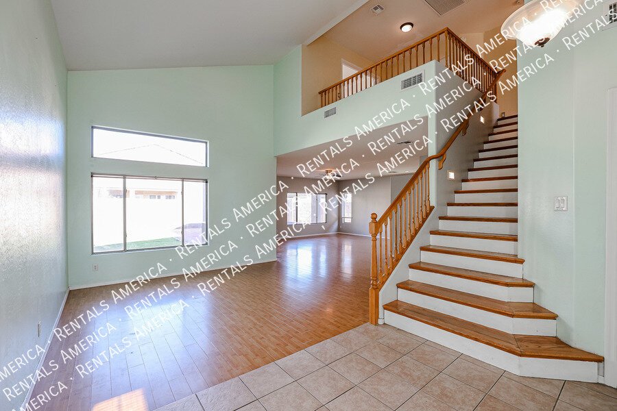 SPACIOUS 3 BEDROOM IN TOLLESON property image