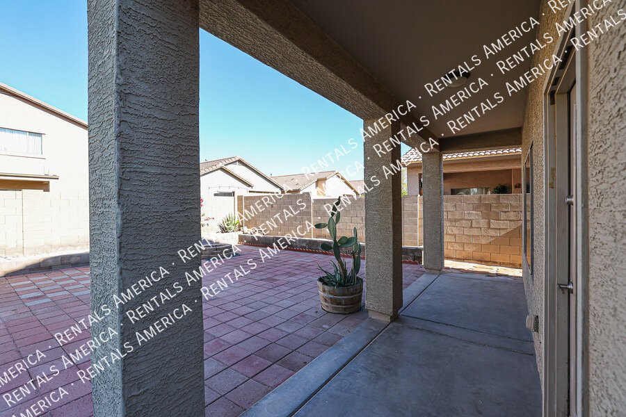 SPACIOUS 3 BEDROOM IN TOLLESON property image
