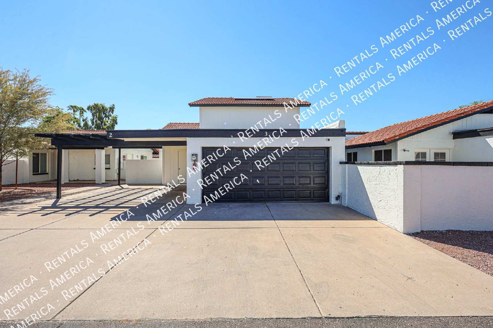 Spacious 4-Bedroom Townhome 2-Car Garage, Solar system, & Community Am property image