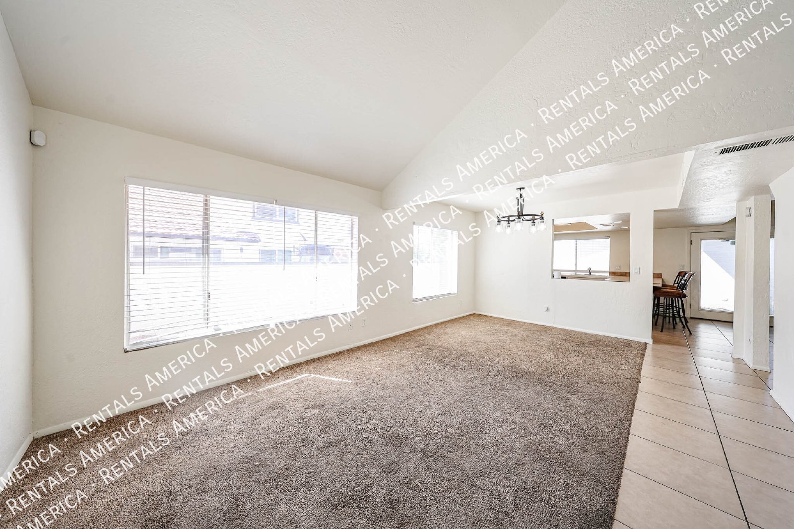 Spacious 4-Bedroom Townhome 2-Car Garage, Solar system, & Community Am property image