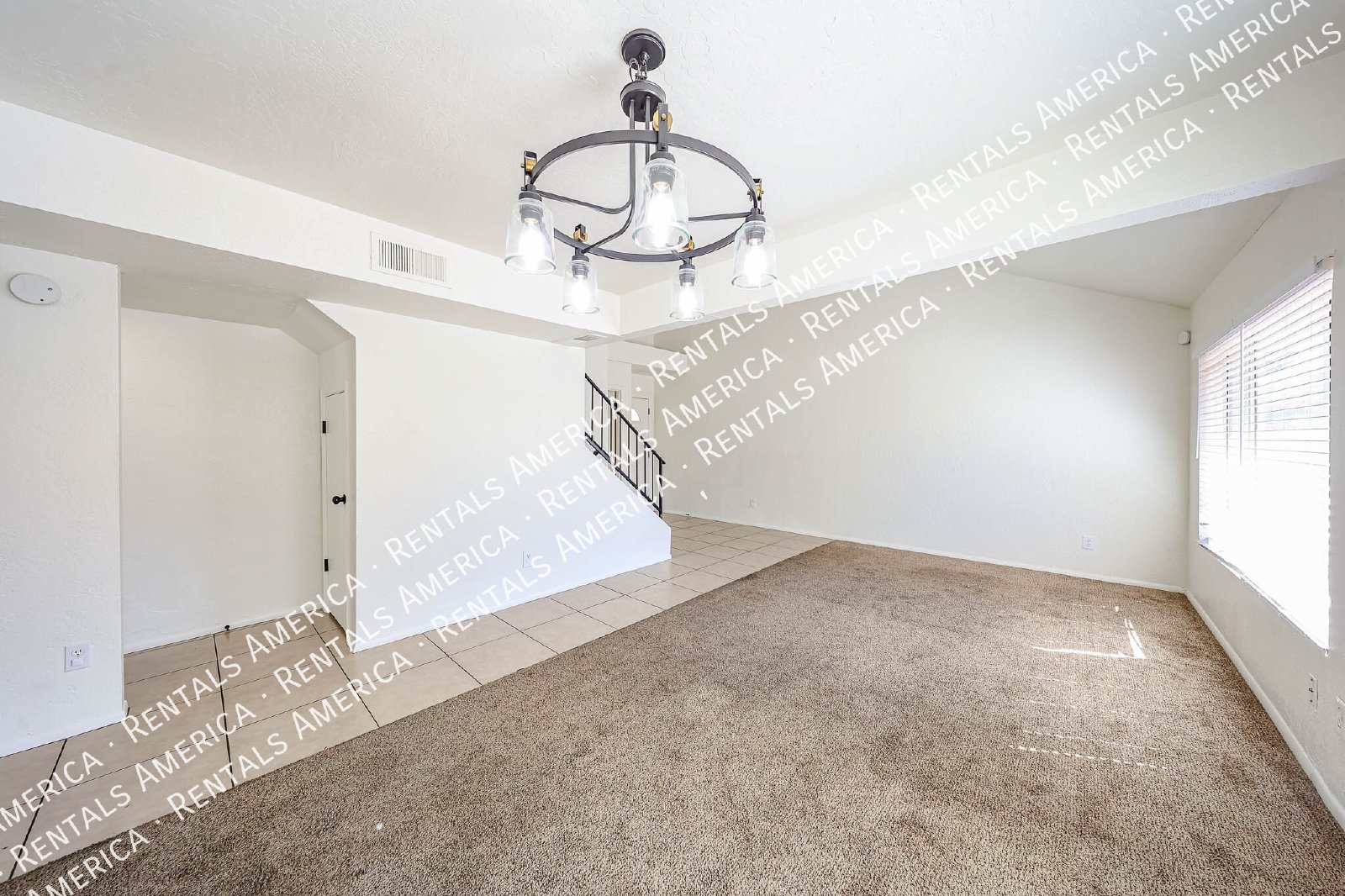 Spacious 4-Bedroom Townhome 2-Car Garage, Solar system, & Community Am property image