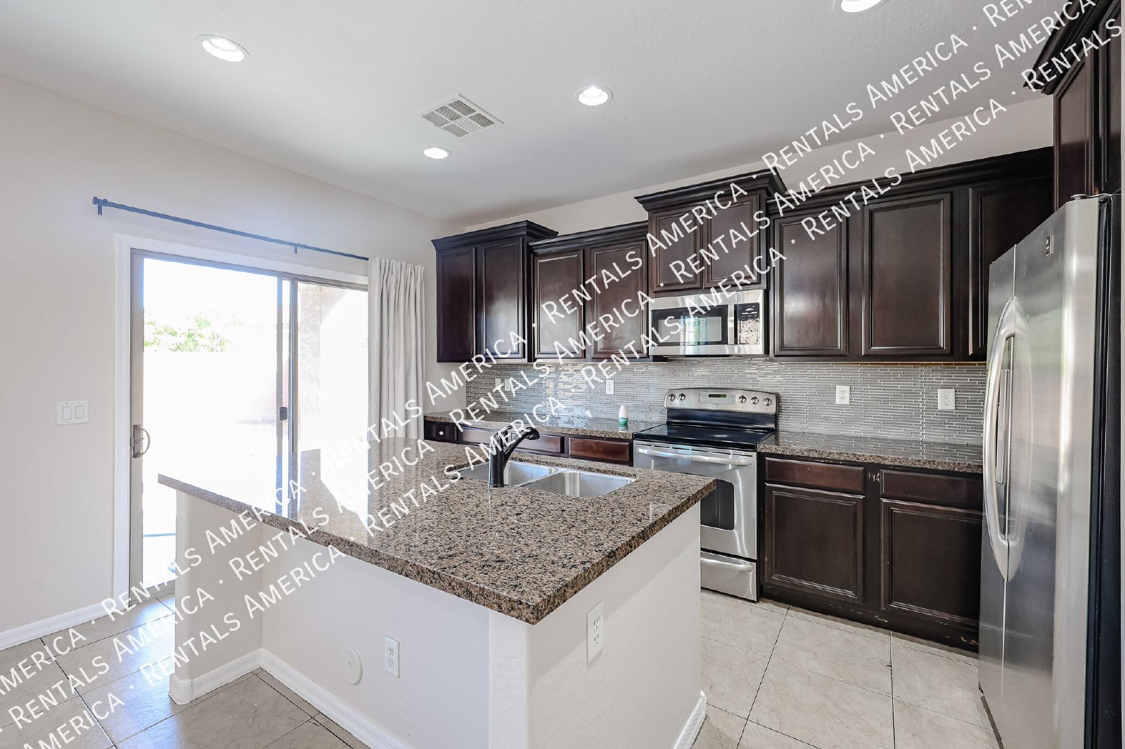 Beautifully Updated Chandler Home in Gated Nicholas Point Community property image