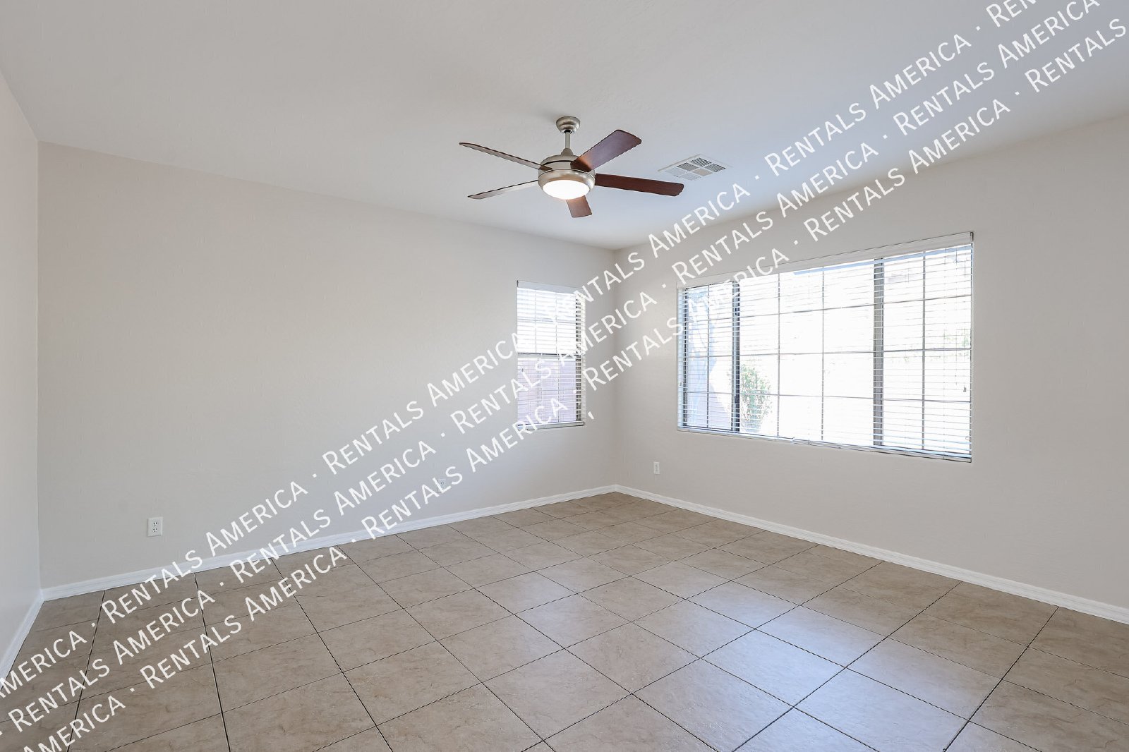 Beautifully Updated Chandler Home in Gated Nicholas Point Community property image