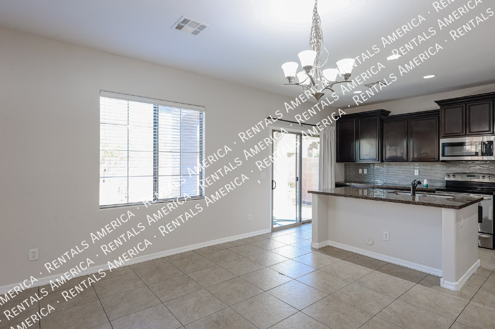 Beautifully Updated Chandler Home in Gated Nicholas Point Community property image