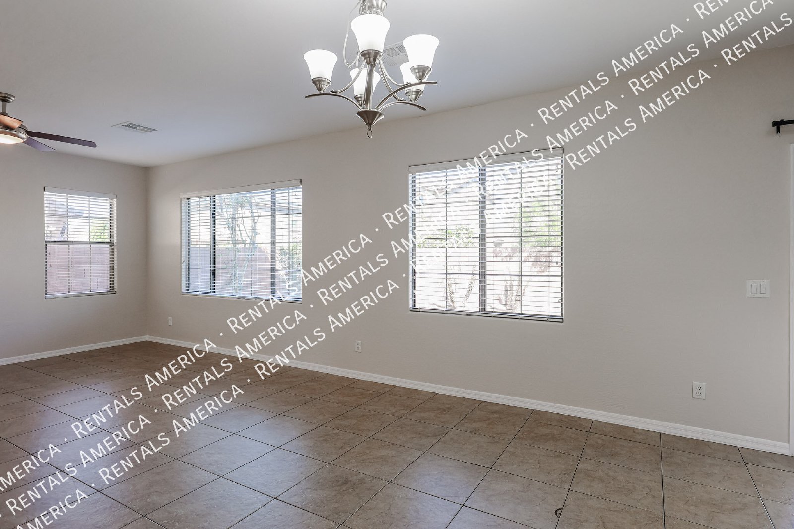 Beautifully Updated Chandler Home in Gated Nicholas Point Community property image
