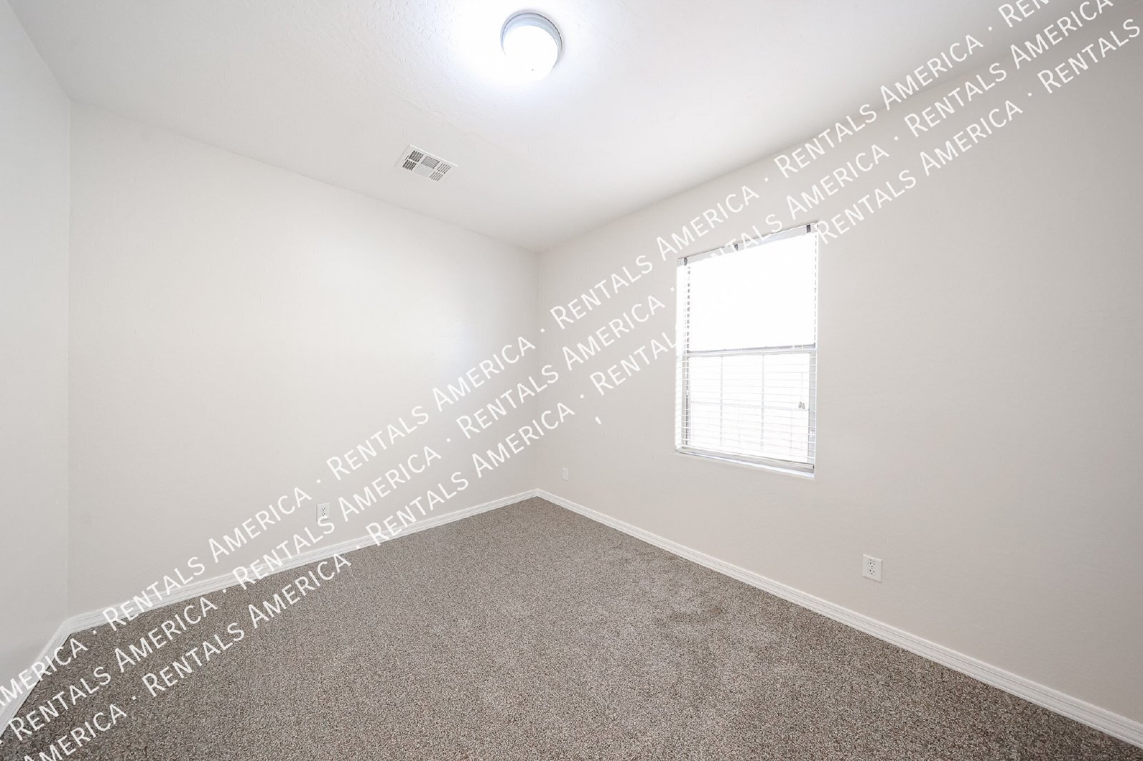 Beautifully Updated Chandler Home in Gated Nicholas Point Community property image
