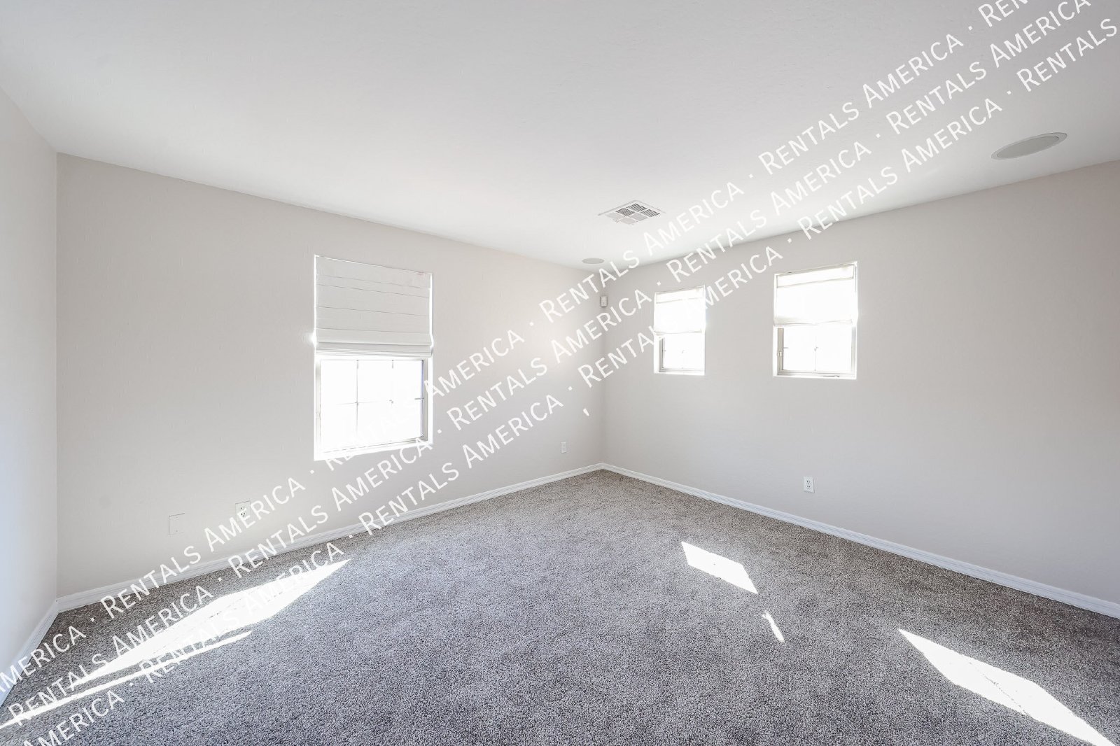 Beautifully Updated Chandler Home in Gated Nicholas Point Community property image