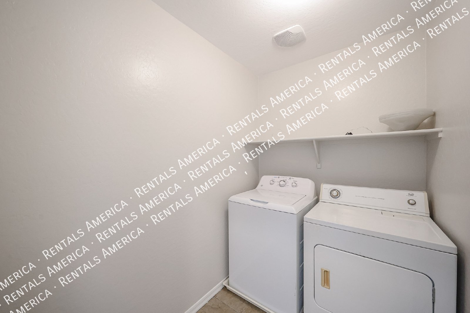 Beautifully Updated Chandler Home in Gated Nicholas Point Community property image