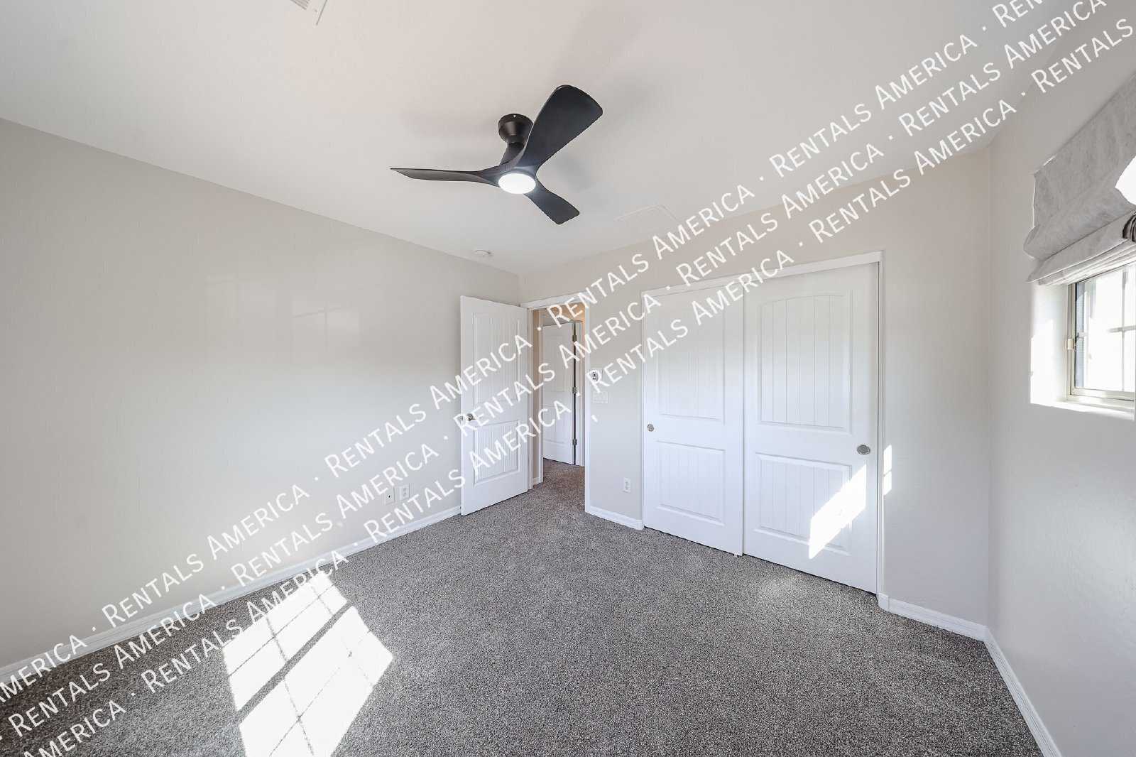 Beautifully Updated Chandler Home in Gated Nicholas Point Community property image
