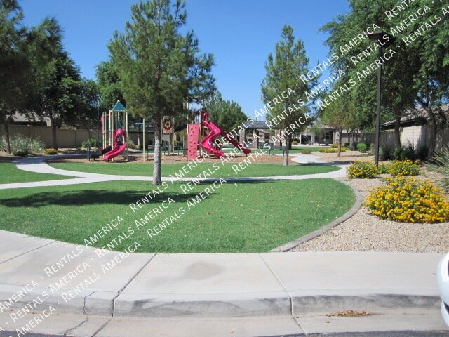 Beautifully Updated Chandler Home in Gated Nicholas Point Community property image