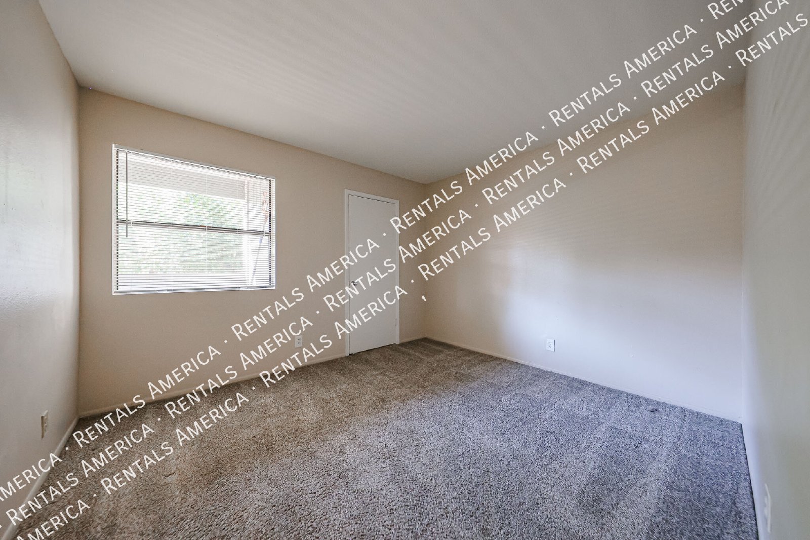 Charming 2-Bedroom, 2-Bathroom Condo for Rent property image