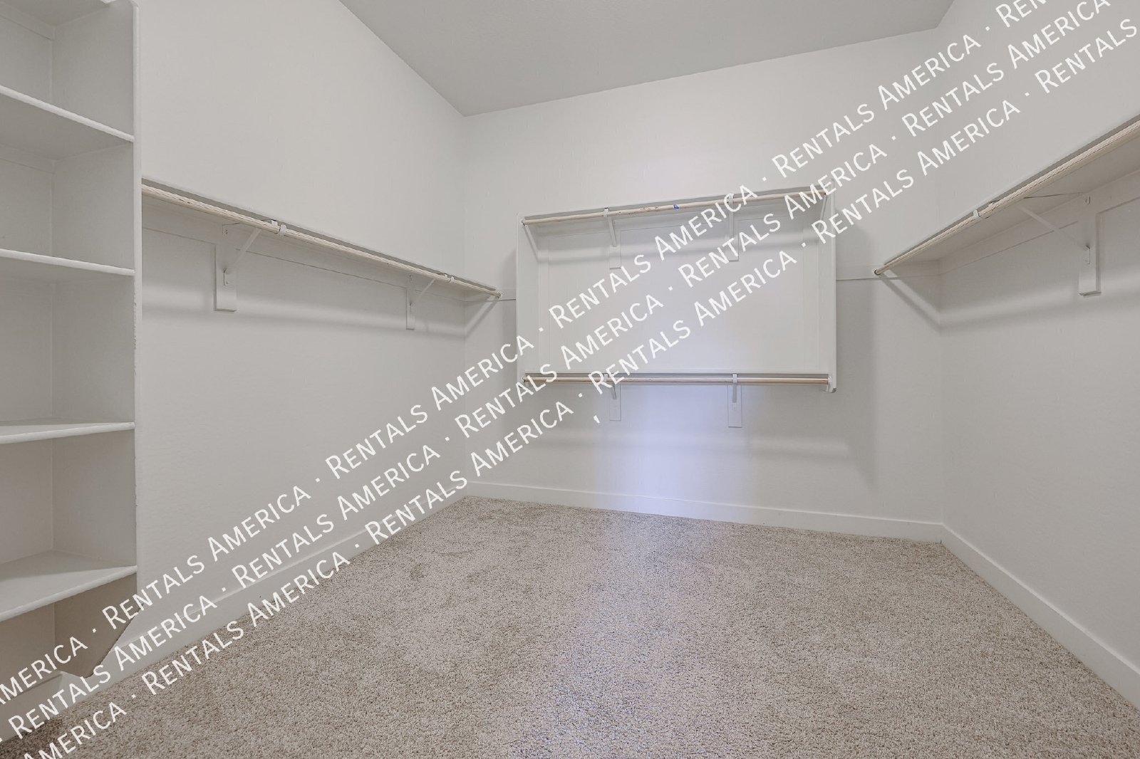 Awesome three bedroom home in the heart of Gilbert property image