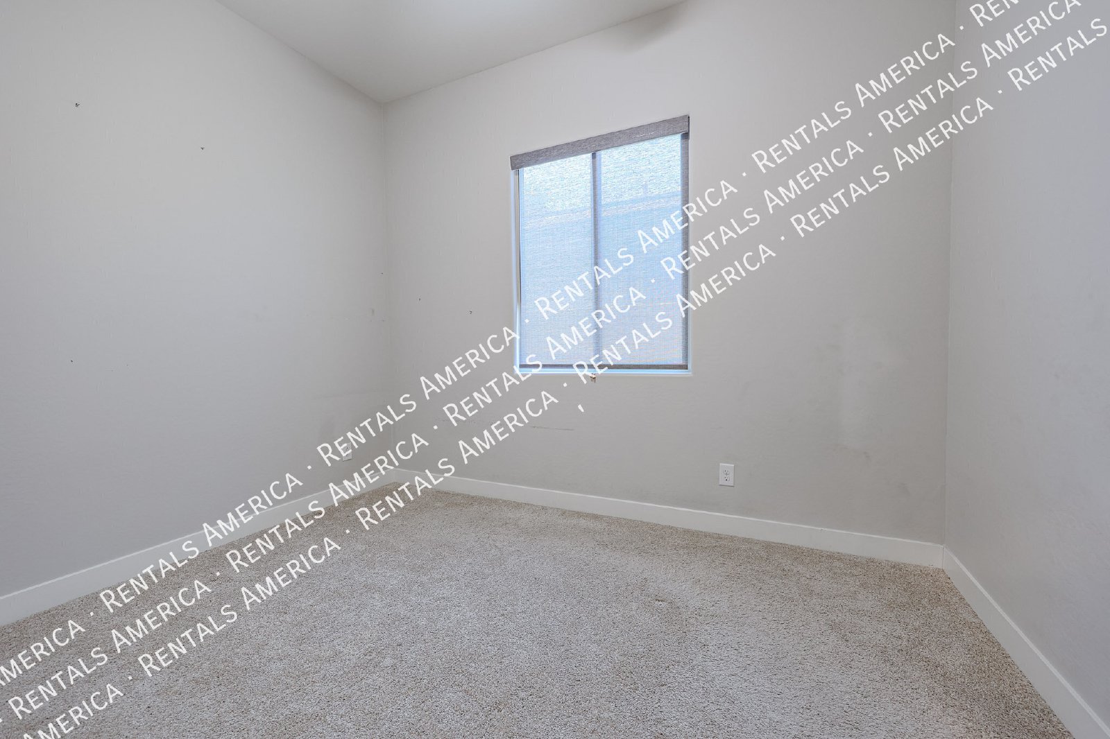 Awesome three bedroom home in the heart of Gilbert property image