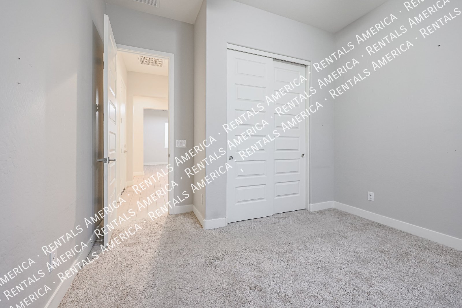 Awesome three bedroom home in the heart of Gilbert property image