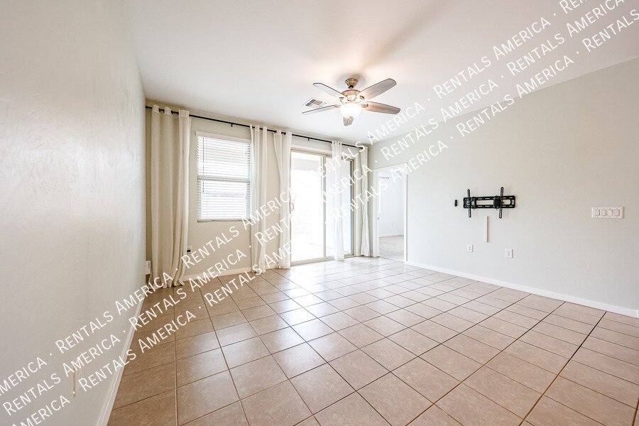 OCTOBER MOVE IN SPECIAL property image