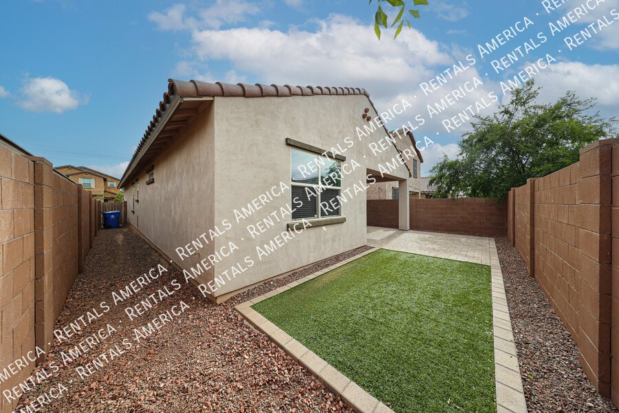 OCTOBER MOVE IN SPECIAL property image