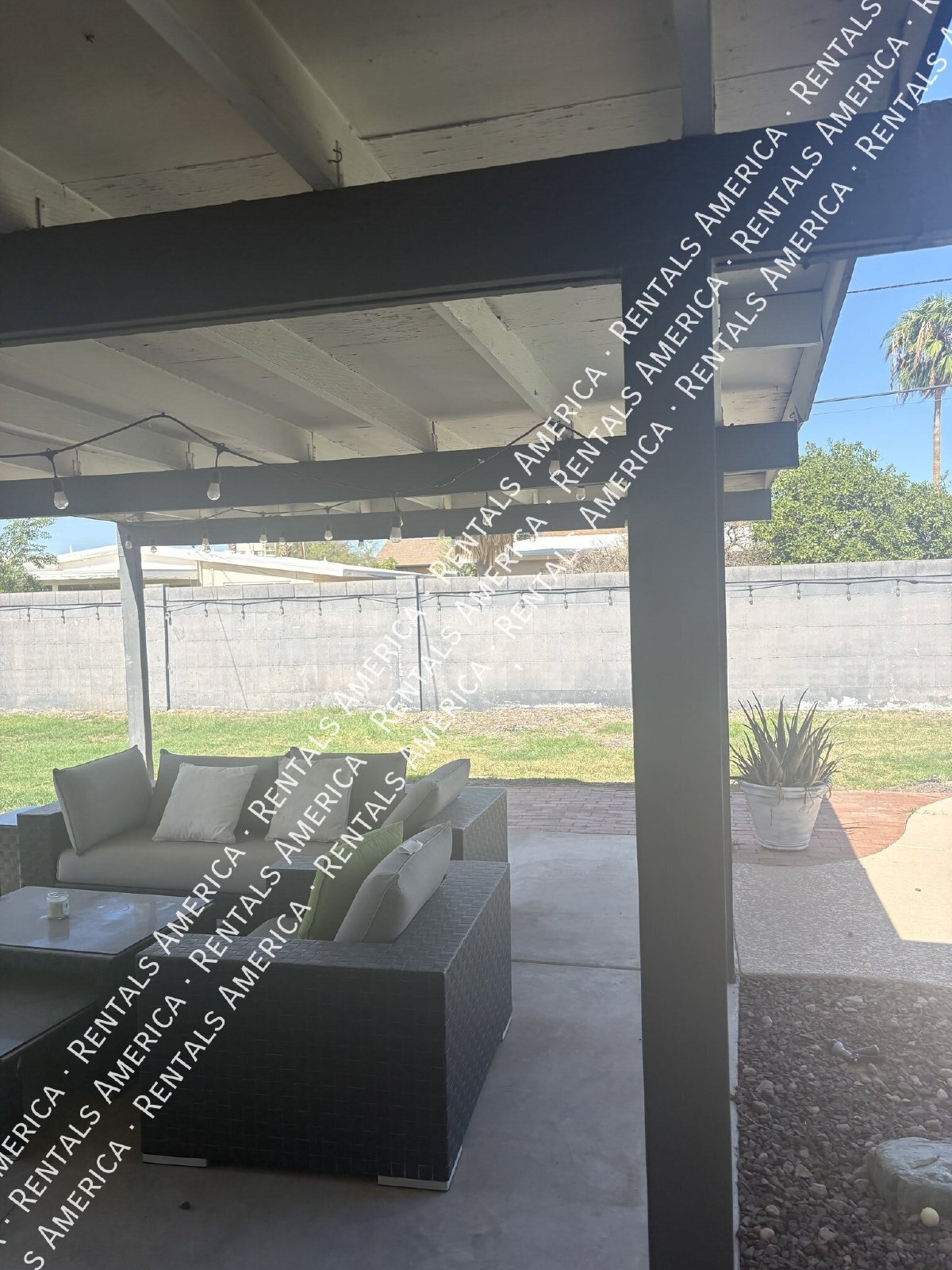 MOVE IN SPECIA! $2500 for monthly rentSOLAR, POOL, 2000 SQ Ft, SPECIAL property image