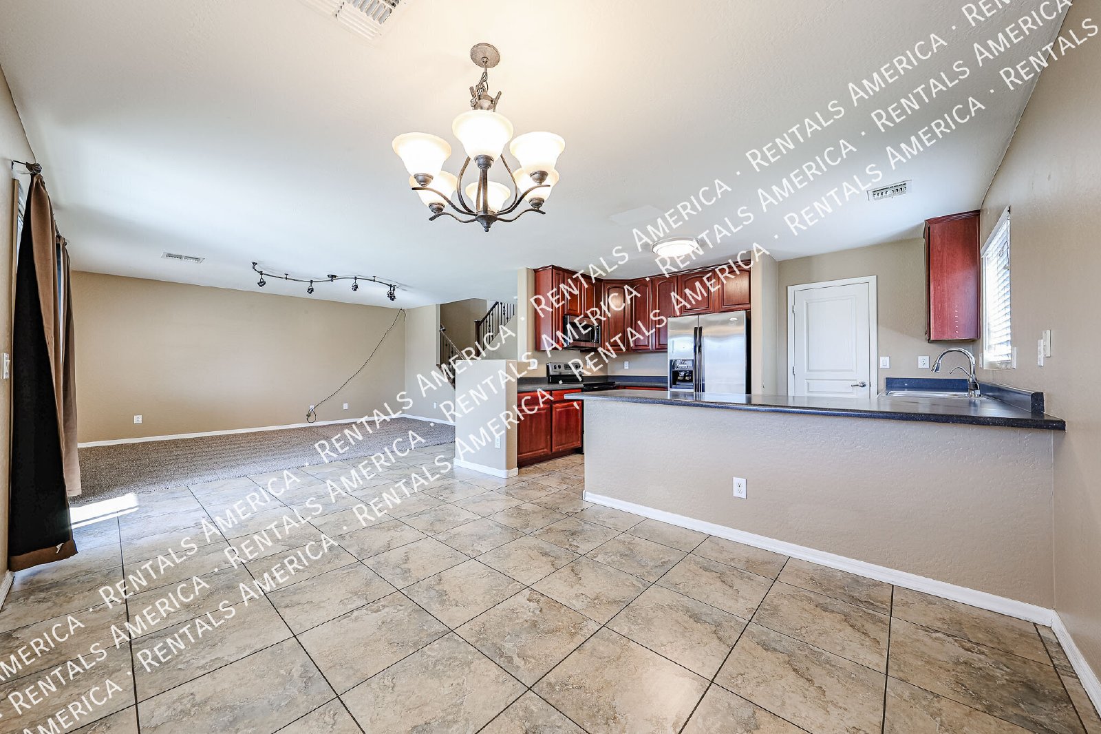 Spacious 4 Bd / 2.5 Ba home with large loft and a den!!! property image