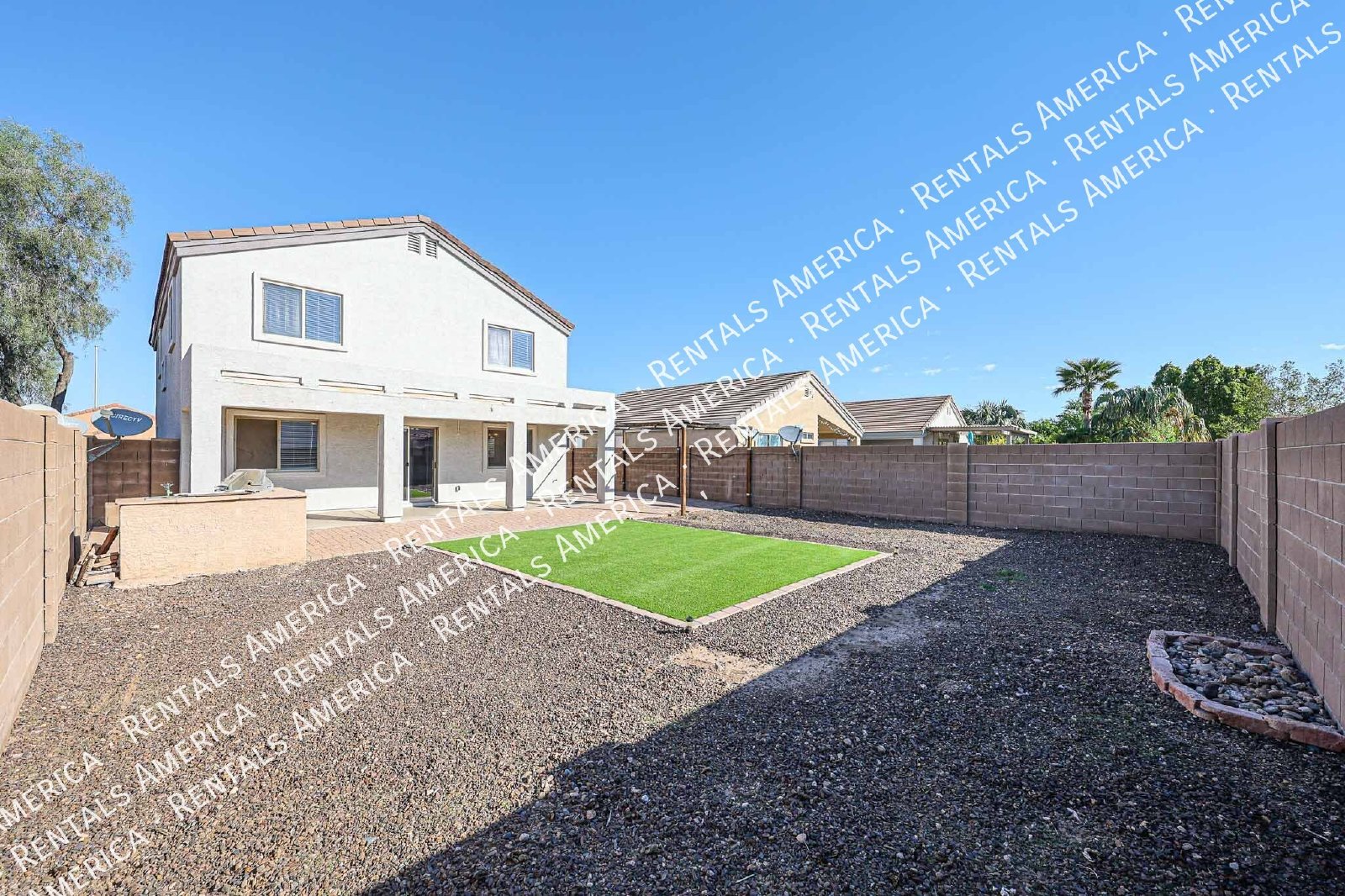 Spacious 4 Bd / 2.5 Ba home with large loft and a den!!! property image