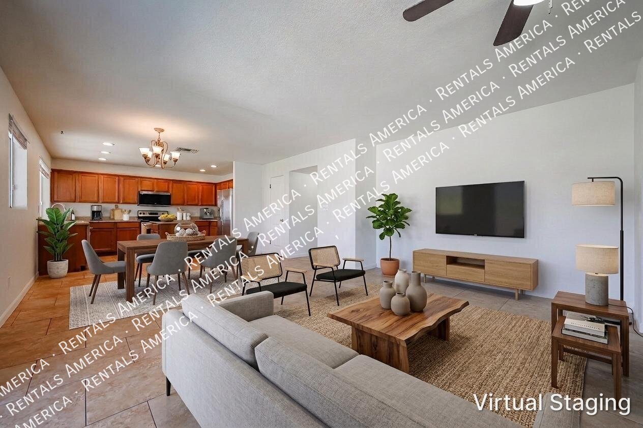 Spacious 4-Bedroom Home with Private Diving Pool in Mesa! property image