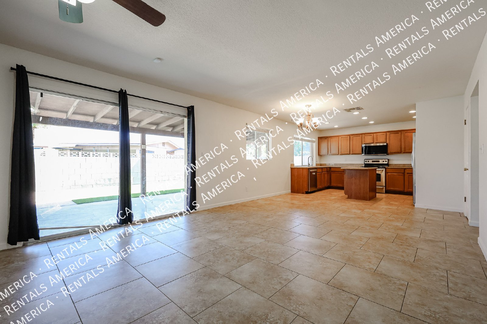 Spacious 4-Bedroom Home with Private Diving Pool in Mesa! property image